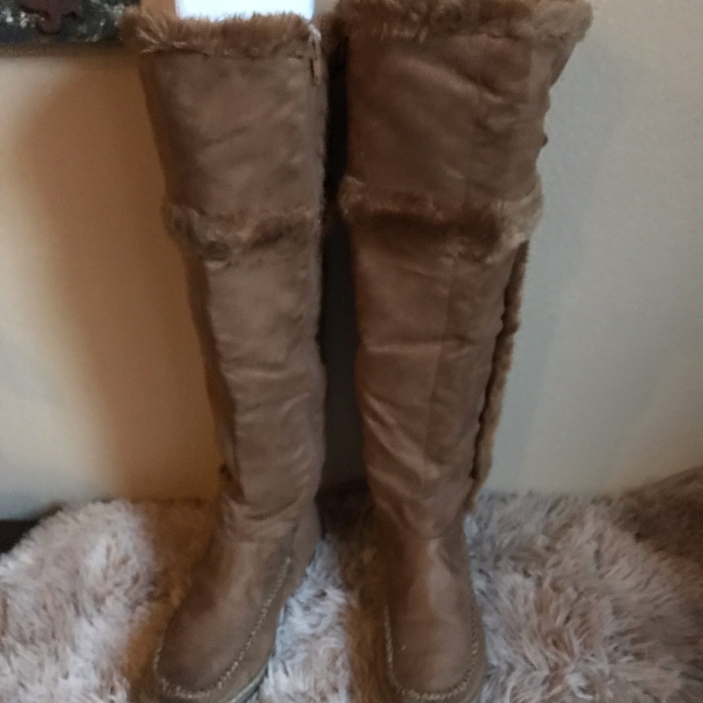 New Suede Boots size 7